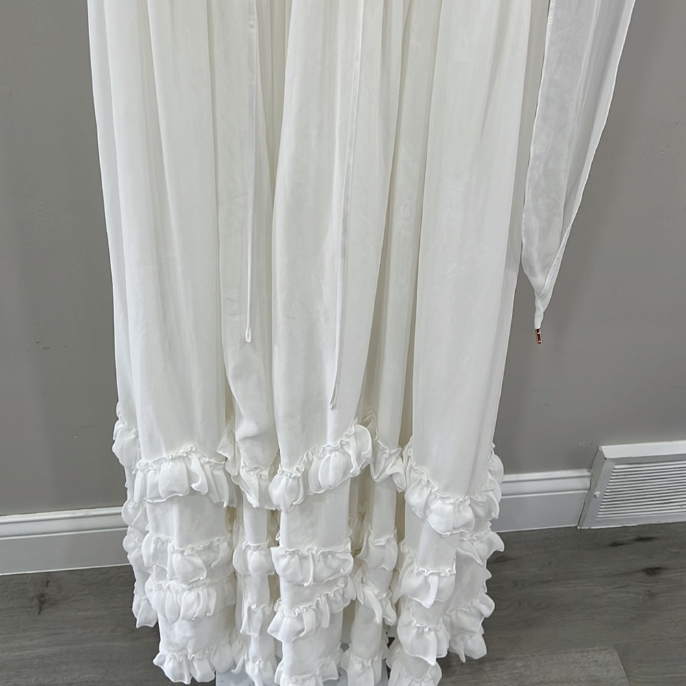 V. Chapman Carmen Gown in White - Picture 11 of 16